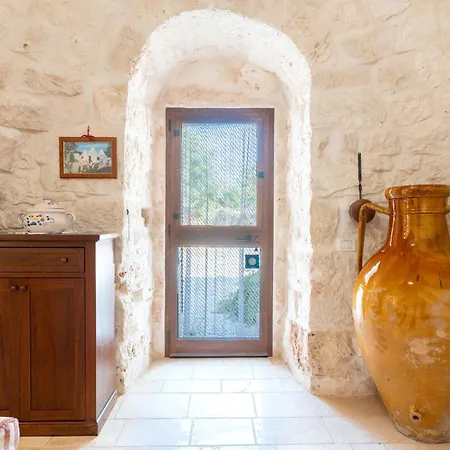 Trulli Sabrina Locorotondo