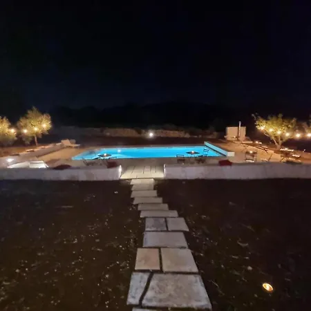 Trulli Sabrina Apartment *